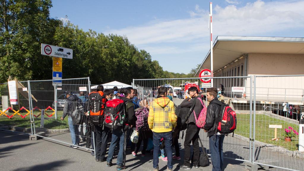 Flüchtlinge: Strom von Saalachbrücke wegverlagert