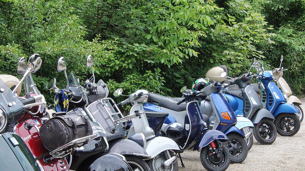 Vespa Treffen beim Latschenwirt