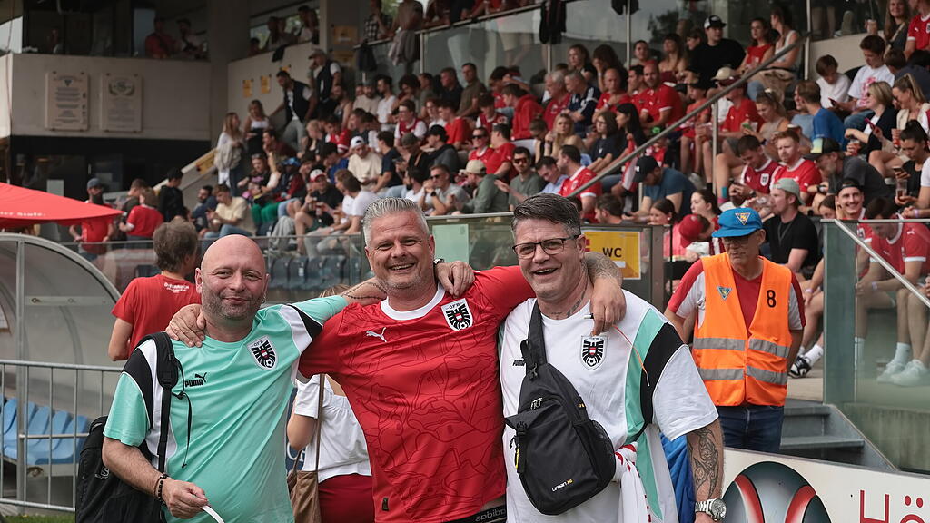 Public Viewing in Salzburg: Österreich vs. Polen