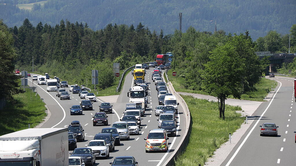 Stau, A10, Salzburg, Tauernautobahn, Verkehr,