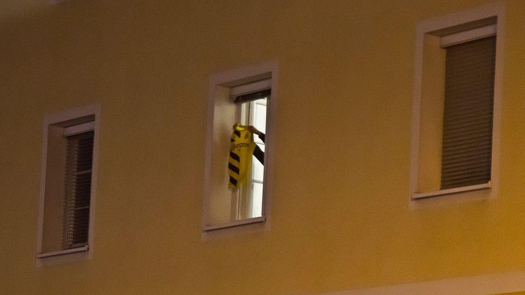 Schalke-Fanmarsch in Salzburg: Anhänger geraten in Rage