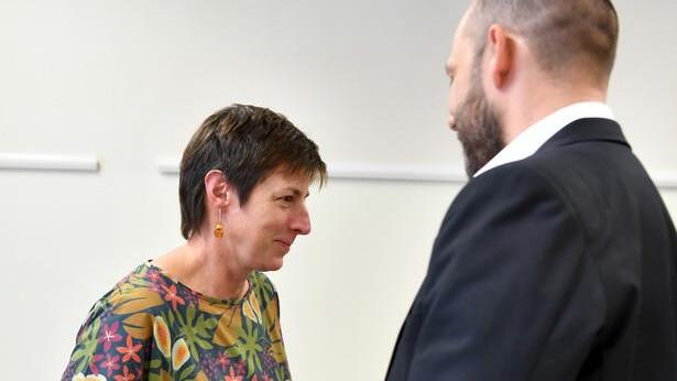 Glawischnig-Nachfolge: Grüne beraten in Salzburg, II