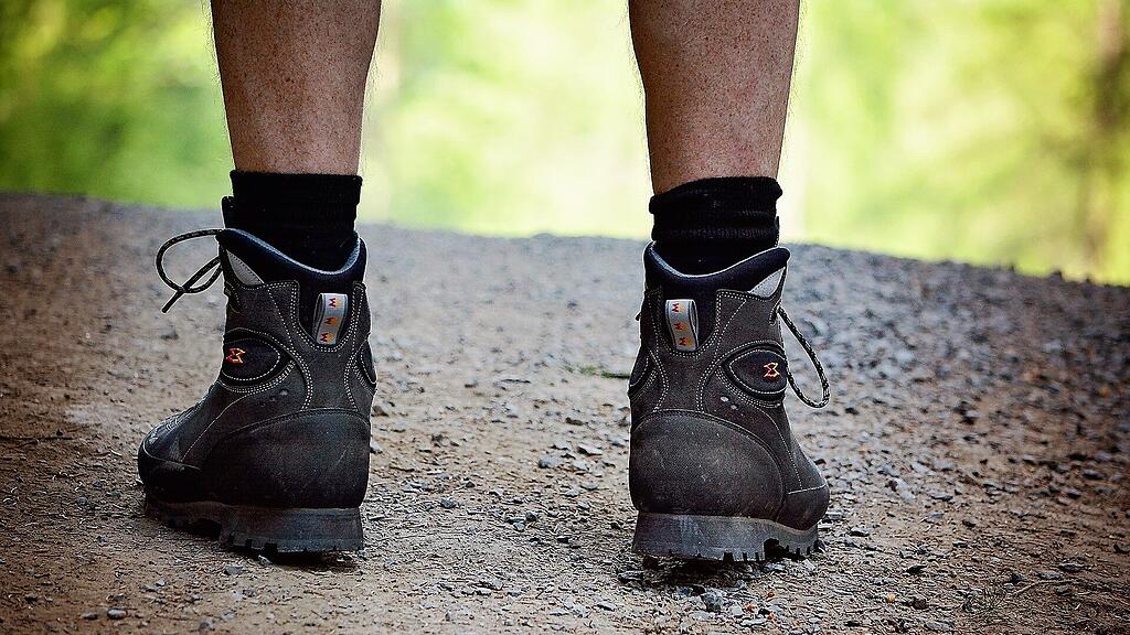symb_wandern symb_berg symb_wanderschuhe symb_bergschuhe