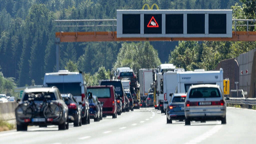 Stau A10