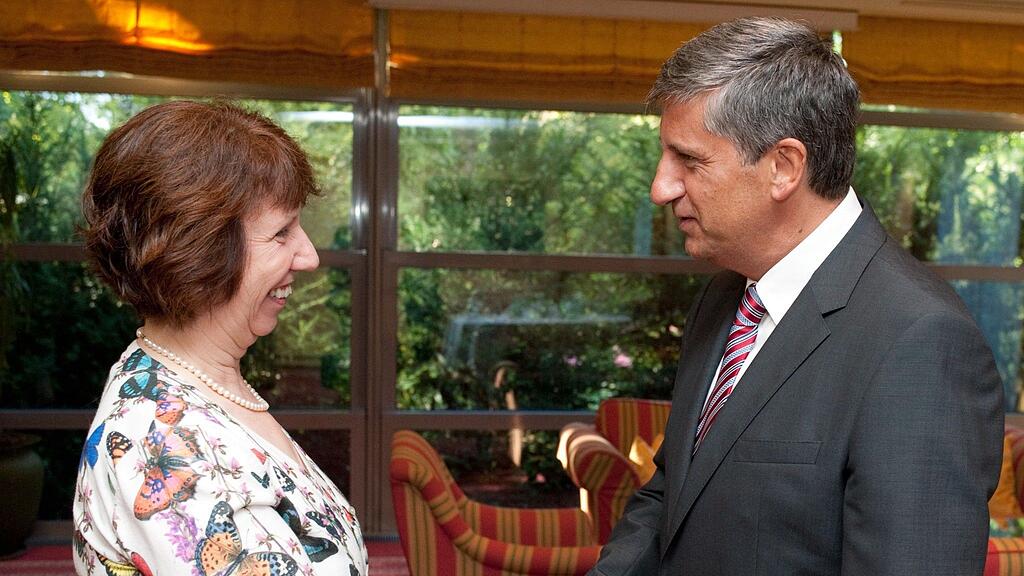 Außenminister Michael Spindelegger trifft am Freitag im Rahmen des "Trilog Salzburg 2012" mit EU-Außenkommissarin Catherine Asthon zu einem Gespräch zusammen.