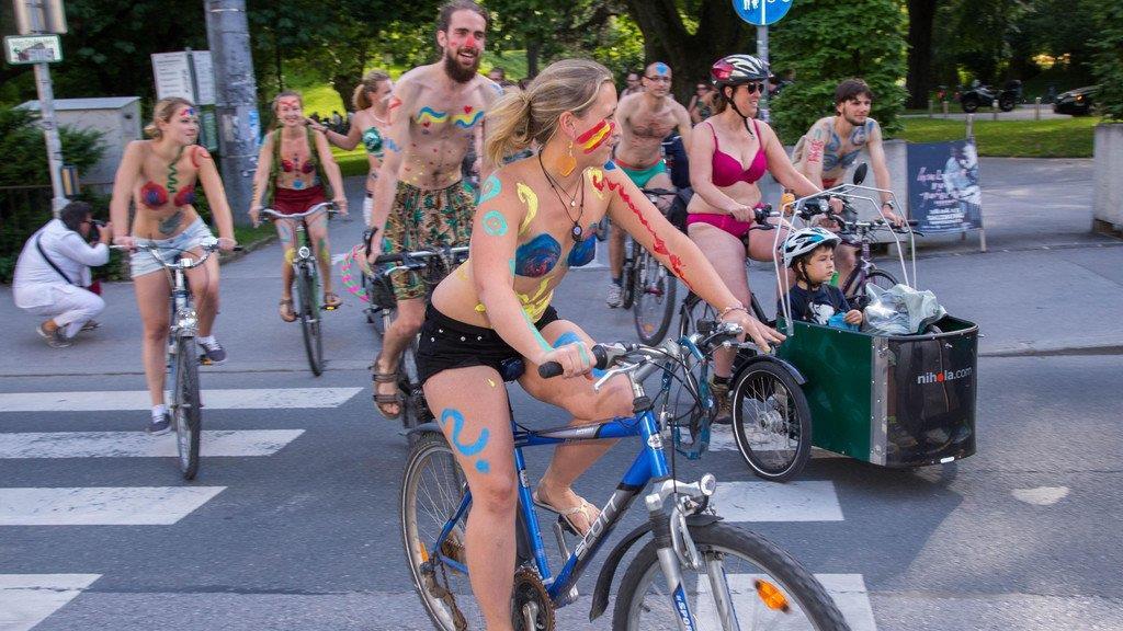 "World Naked Bike Ride" in Salzburg I