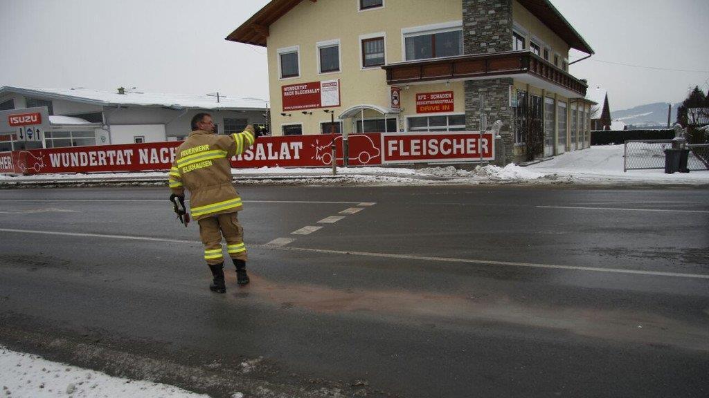 Ölspur in Elixhausen