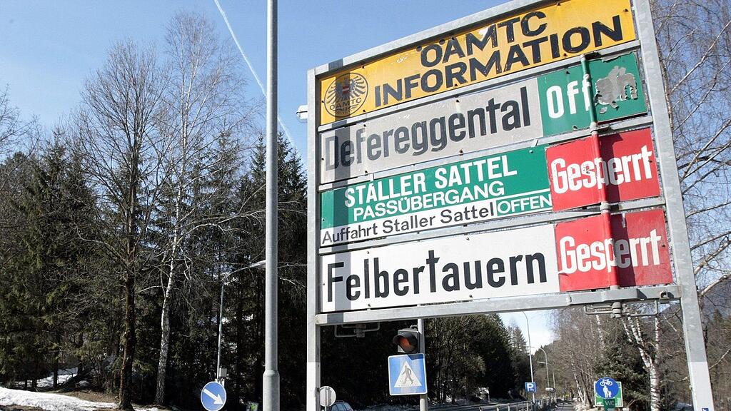 Die einzige direkte Verbindung zum "Mutterland" Salzburg bestand für Matrei über den nicht ganzjährig begehbaren Felbertauern.