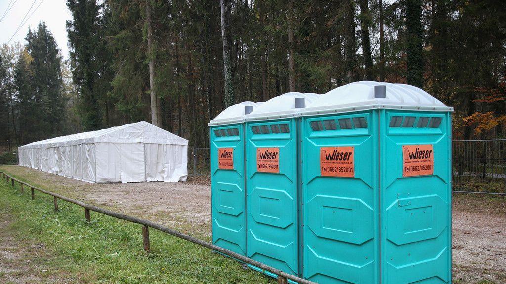 Neue Flüchtlingszelte in Salzburg aufgebaut