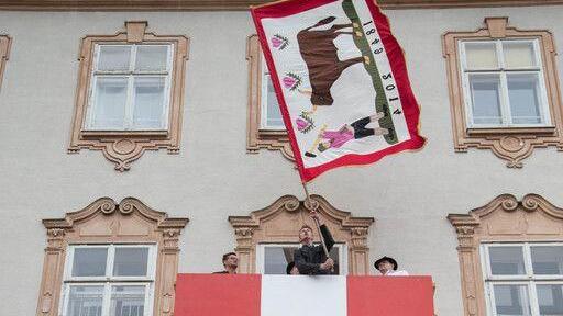 Traditioneller Metzgersprung in Salzburg
