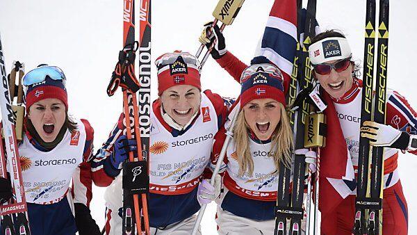 Jubel bei der norwegischen Sieger-Staffel