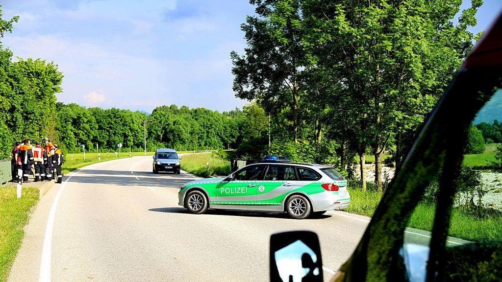 B20: Fahrbahn eingebrochen