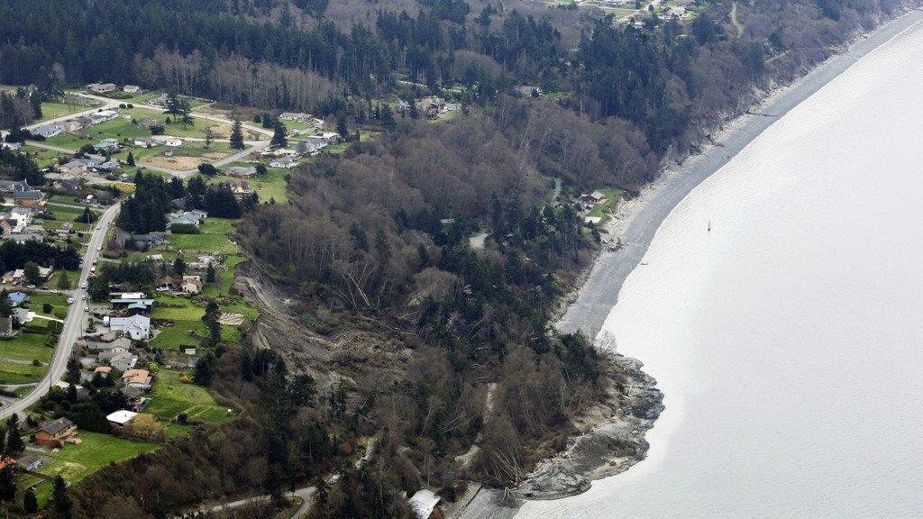 Massiver Erdrutsch auf Insel Whidbey im US-Bundesstaat Washington