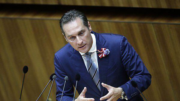 Strache zeigte sich gewohnt angriffslustig