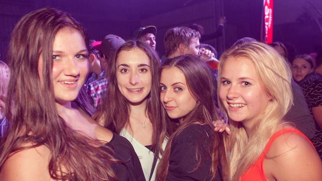 Kick-Off-Party, I