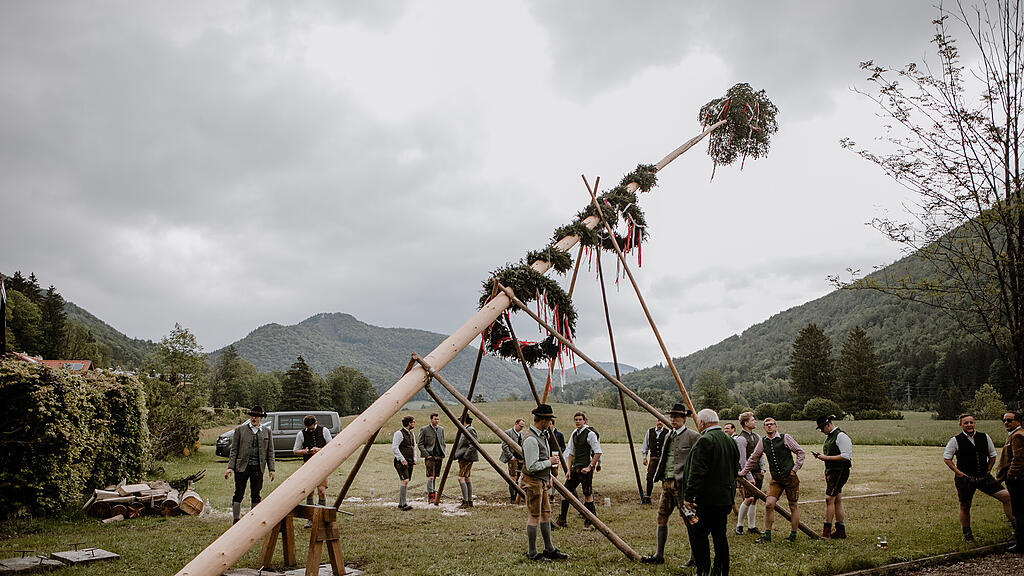 Eglseer Maibaumsetzen