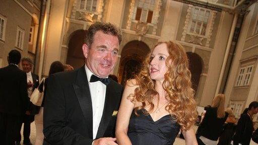 Salzburger Festspielball, II