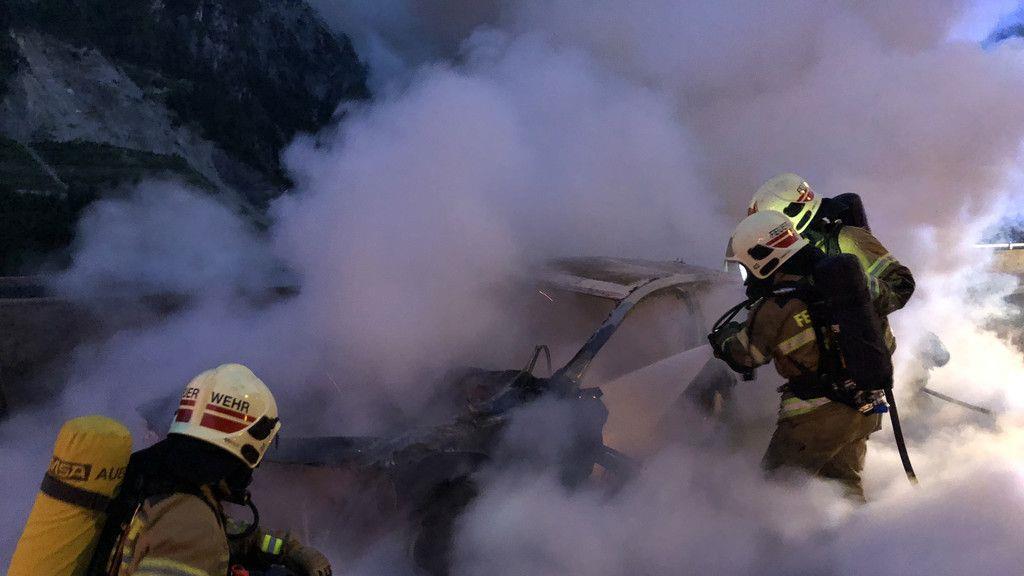 Pkw-Brand auf der A10