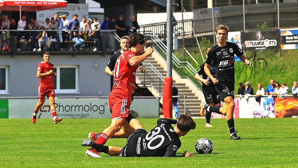 Kuchl gegen Puch