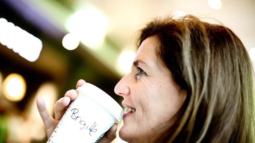 Starbucks eröffnet im Europark, II