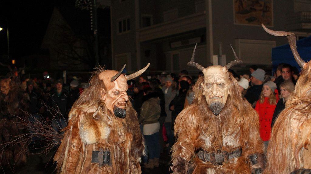 Perchtenlauf in Henndorf