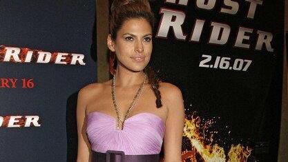 Eva Mendes' Wallemähne