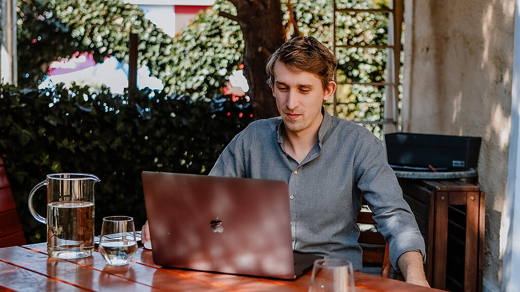 Marcel, Home Office