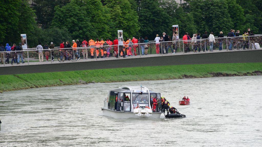 Notfall auf der Amadeus, II