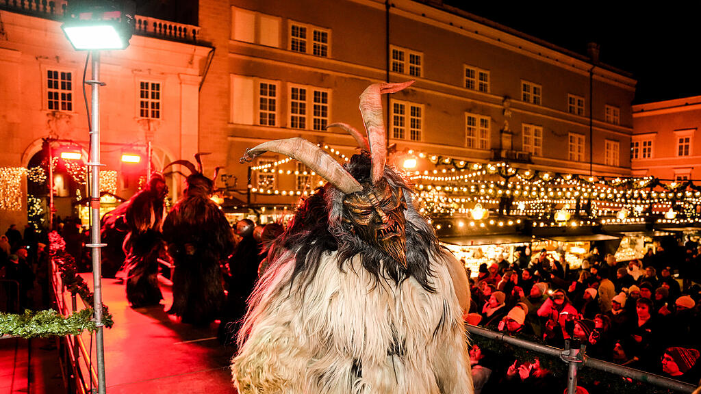 Der Krampuslauf am Christkindlmarkt