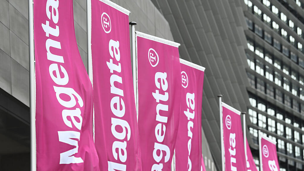 SB Magenta