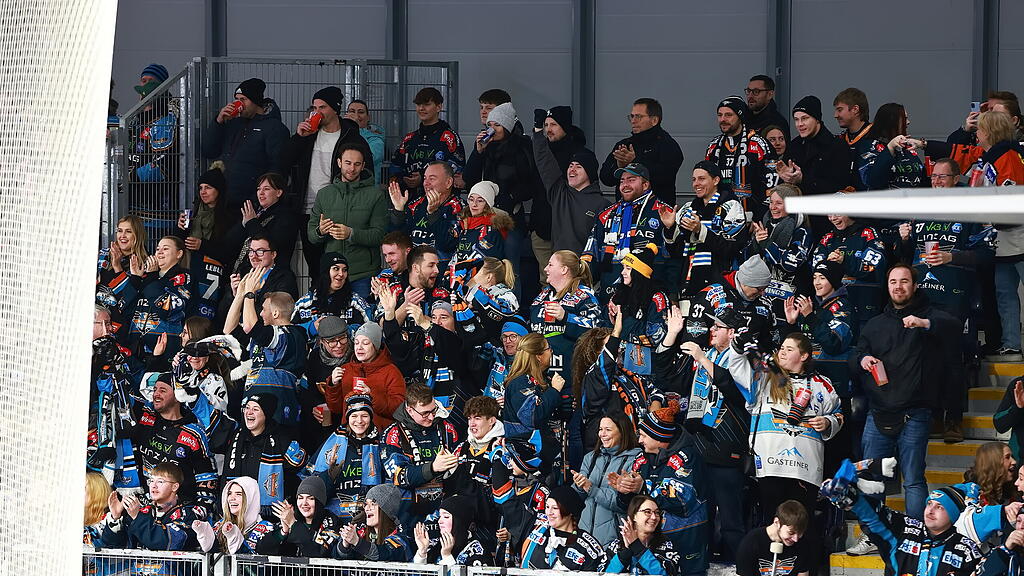 EC Red Bull Salzburg gegen Black Wings Linz