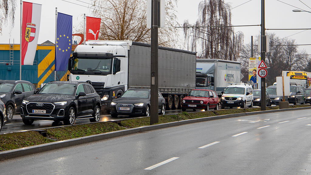 Stau Münchner Bundesstraße