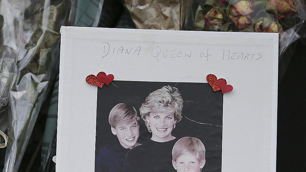 Prinzessin Diana mit ihren Söhnen William und Harry