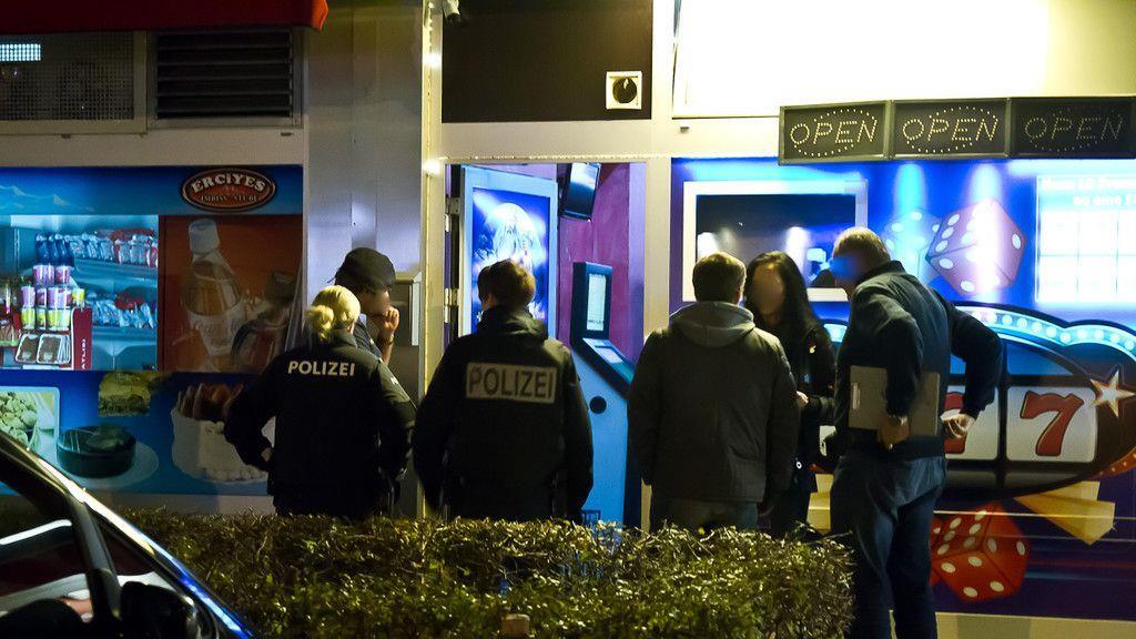 Überfall auf Wettcafe
