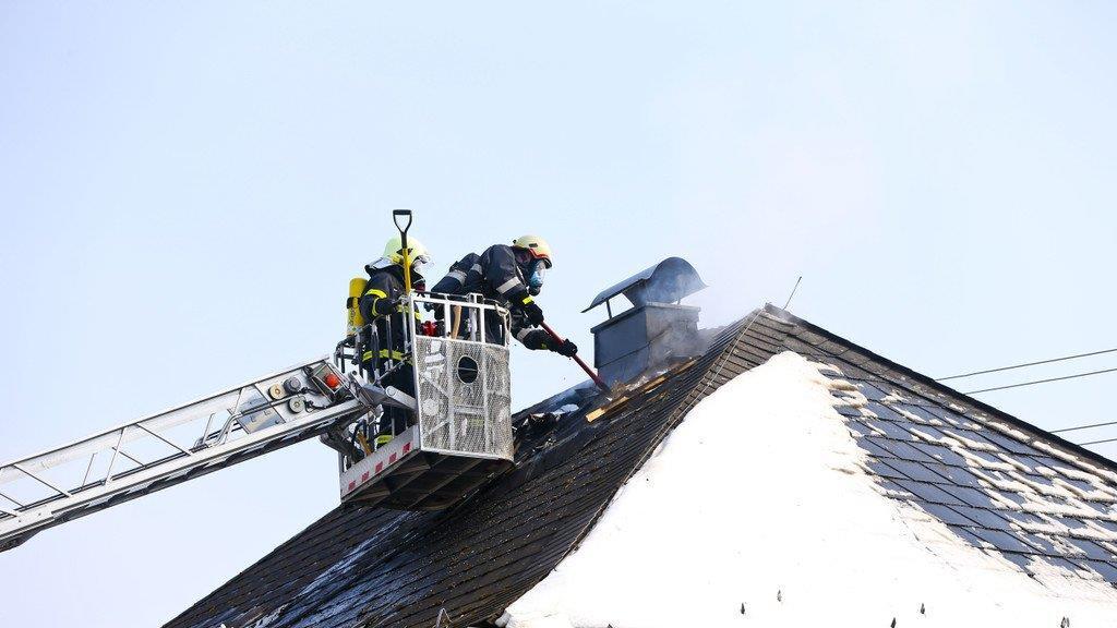 Wohnhaus in Flammen