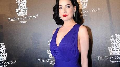 The Ritz-Carlton: Grand-Opening
