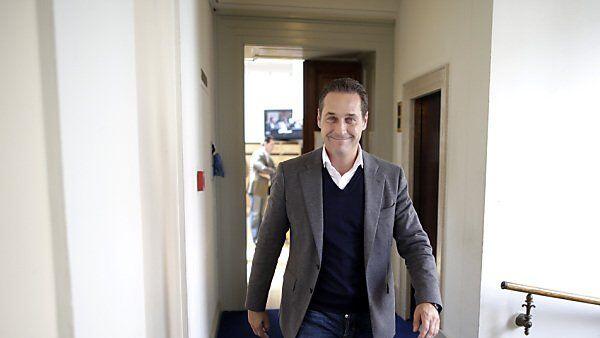 FPÖ-Chef Strache geht guter Dinge in den Wahlkampf
