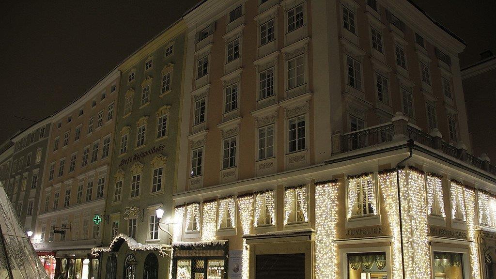 Winternacht in der Stadt Salzburg