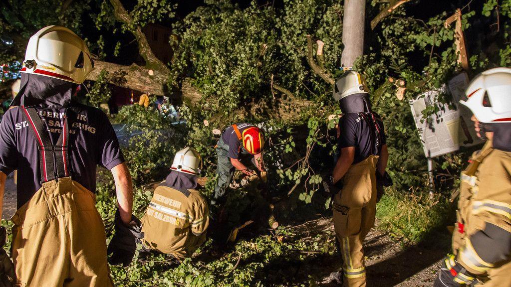 Sturm: Feuerwehren in Salzburg im Großeinsatz