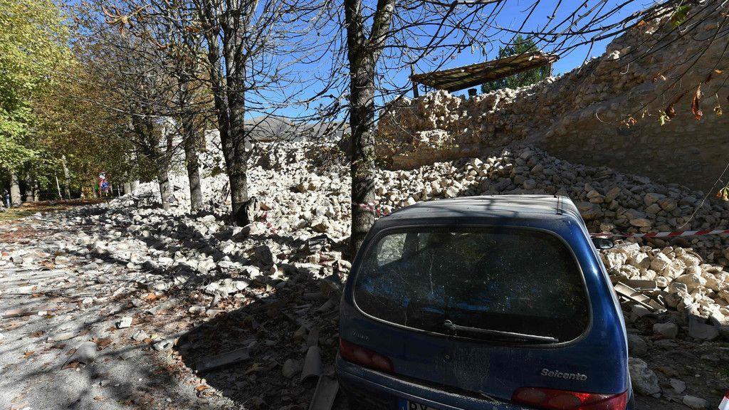 Schwere Zerstörungen nach neuerlichem Erdbeben in Mittelitalien