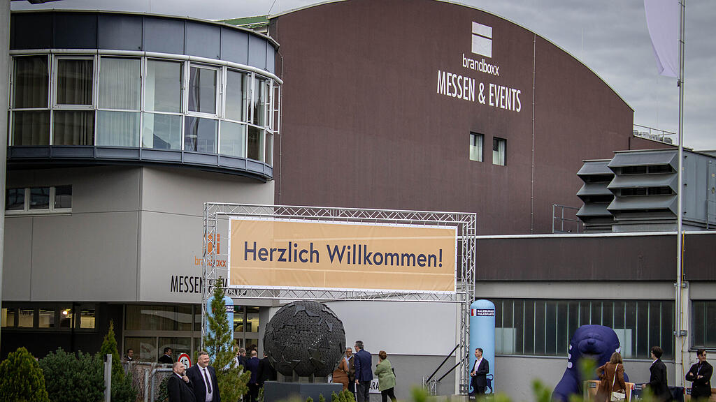 \u00d6VP Wahlkampfauftakt in Salzburg
