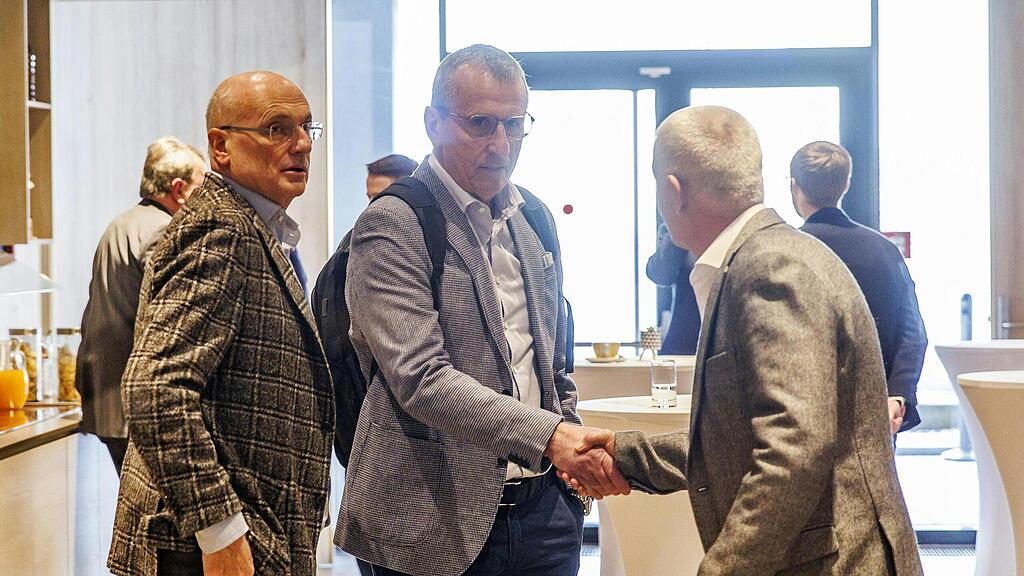 ÖFB Sitzung zum neuen Präsidenten