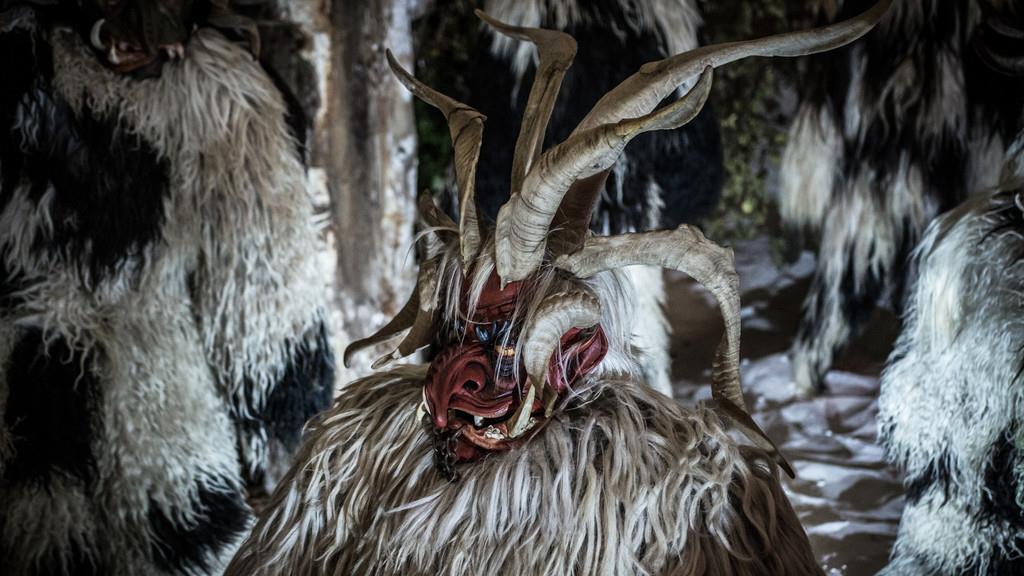 Maskenausstellung in der Alten Saline