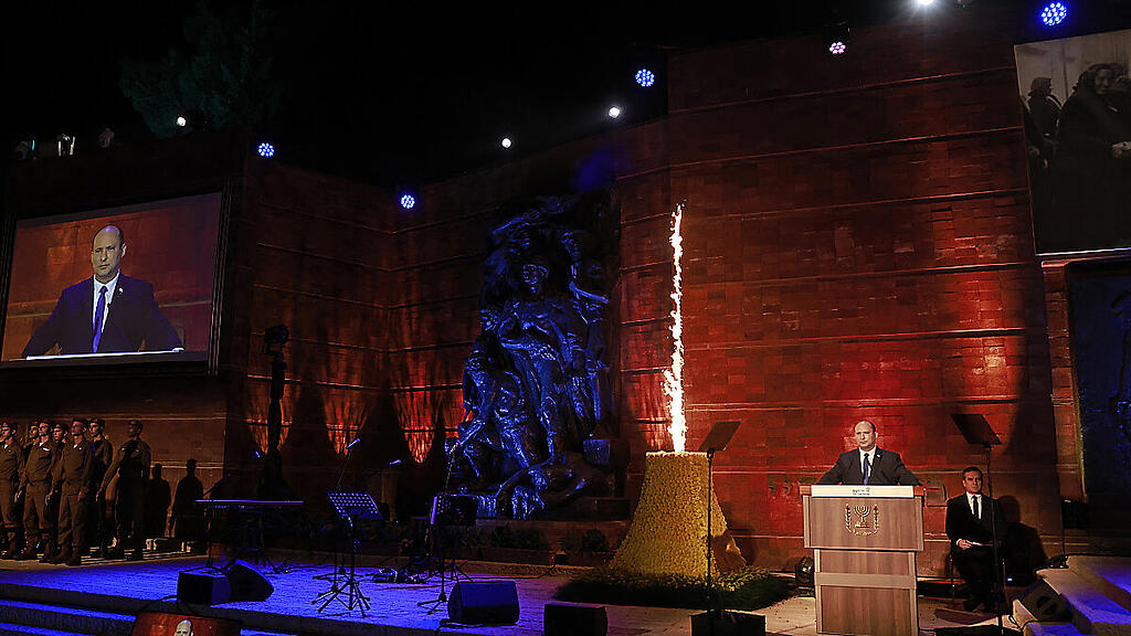Bennett betont Einzigartigkeit des Holocausts in Yad Vashem