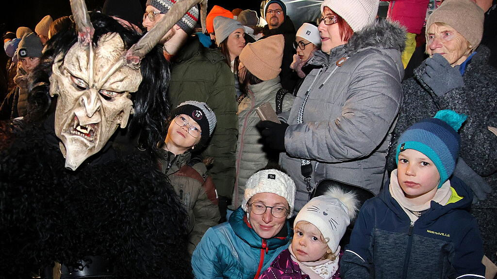 Krampus Einstimmung und Kinderkrampuslauf am Egelsee