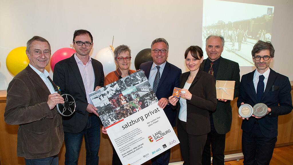 Sie hoffen auf verborgene Schätze in Salzburgs Dachböden und Keller.
