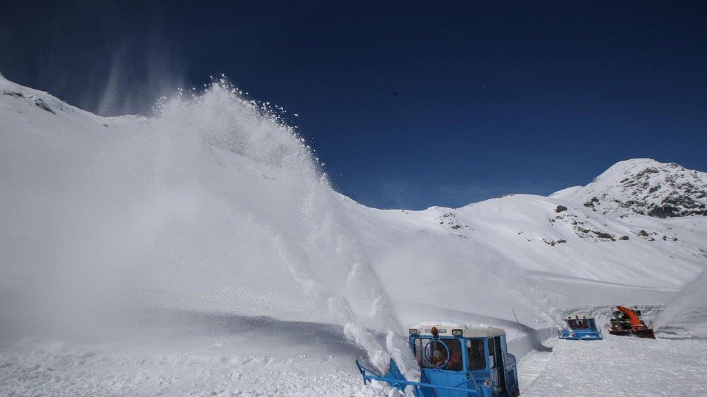 Schneeräumung auf der Großglockner Hochalpenstraße 