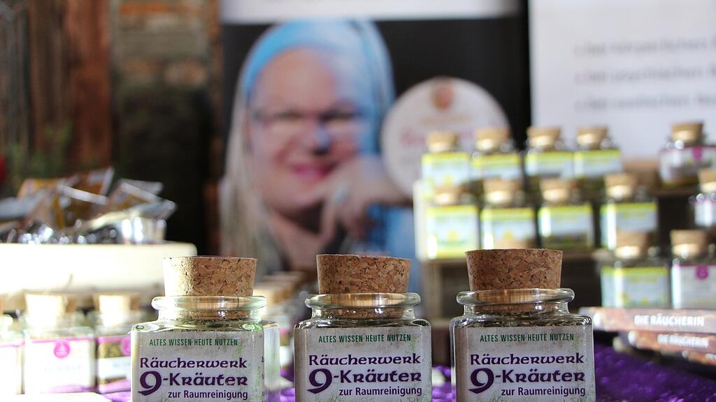 Fr\u00fchlingserwachen in der Glash\u00fctte - Kunsthandwerksmarkt