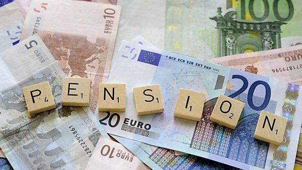 Hohe Sonderpensionen sollen gekürzt werden