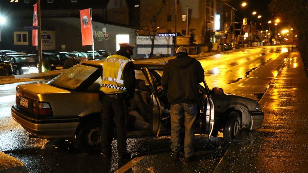 Unfall auf Vogelweiderstraße: Pkw ohne Fahrer abgestellt
